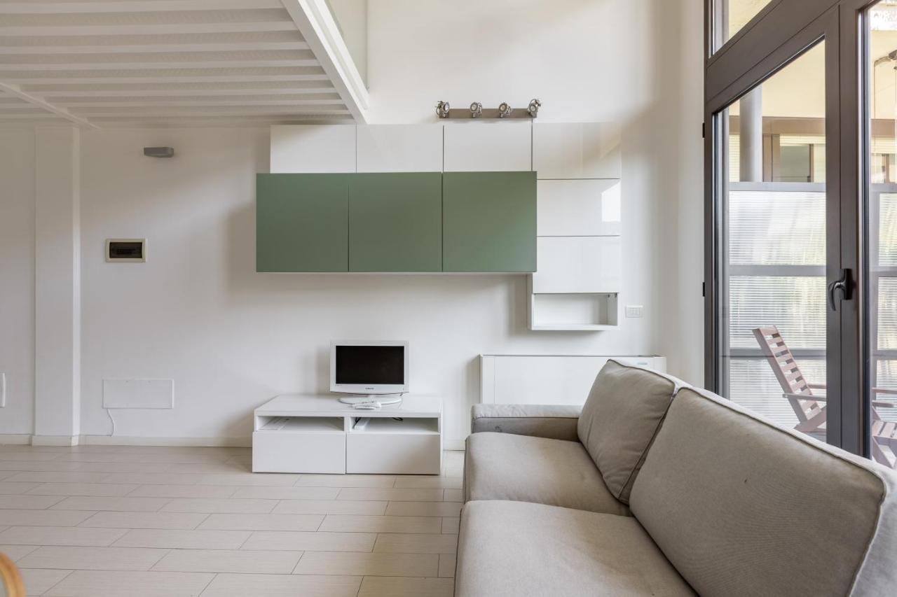 Elegant Loft With Balcony! Apartment Milano Ngoại thất bức ảnh