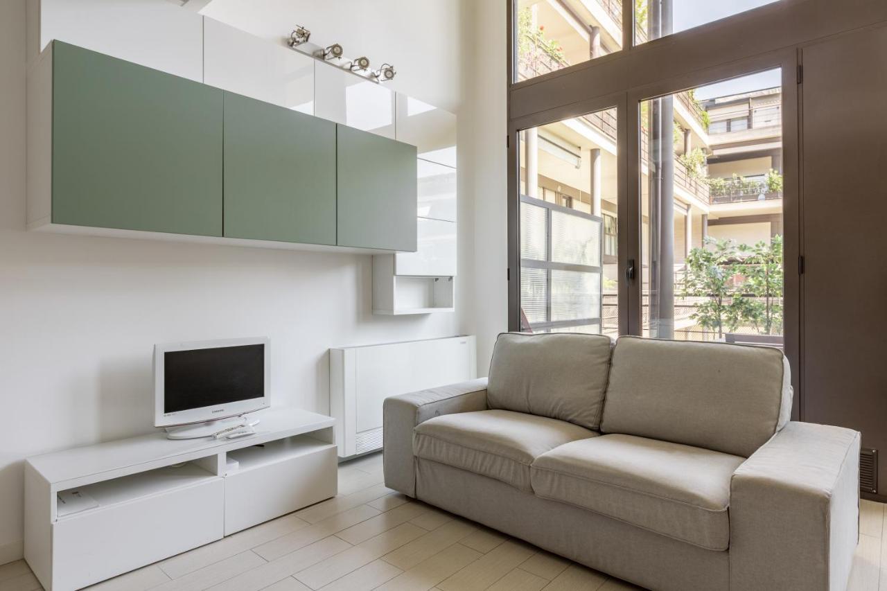 Elegant Loft With Balcony! Apartment Milano Ngoại thất bức ảnh