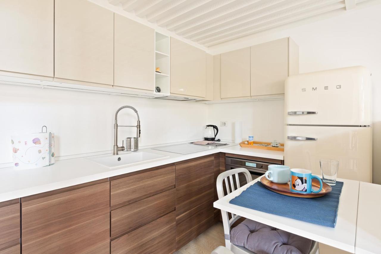 Elegant Loft With Balcony! Apartment Milano Ngoại thất bức ảnh